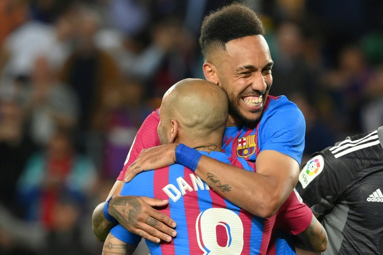 Barcelona win overshadowed by Araujo injury