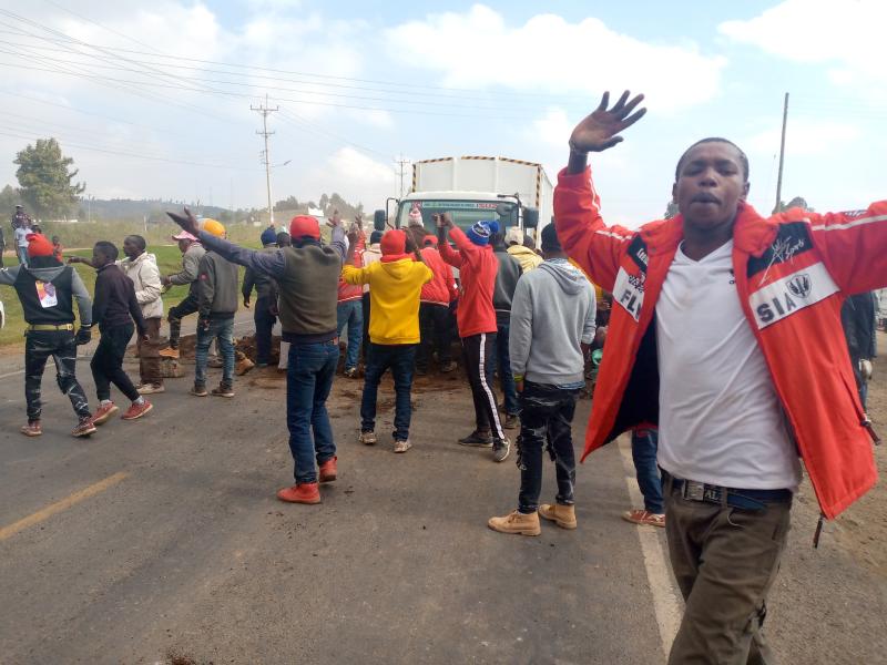 Four die in two separate road accidents along the Nairobi-Nakuru highway