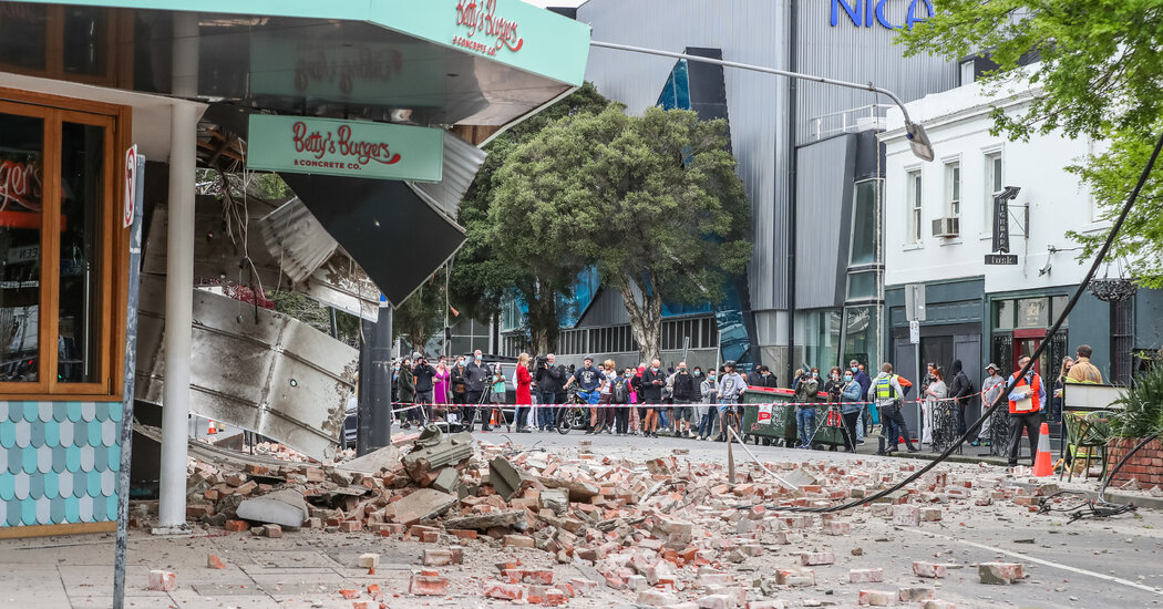 Earthquake Hits Southeast Australia, Damaging Buildings in Melbourne
