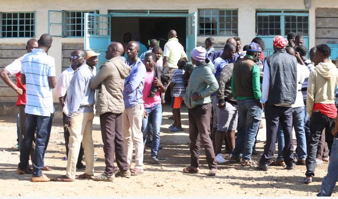 Five charged with murder of six bouncers freed: The Standard