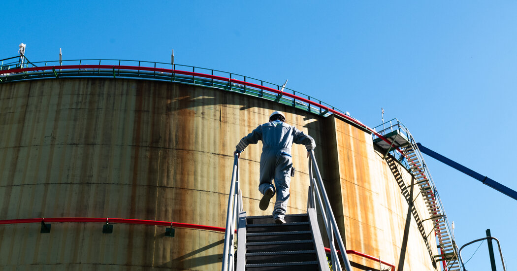 Why the U.S. Can’t Quickly Wean Europe From Russian Gas