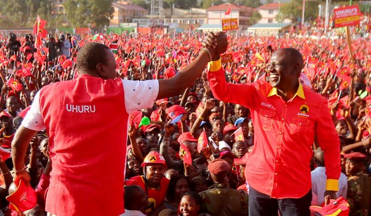 “We Are Not Fools!” Ruto Responds To Uhuru’s Jibe Over Handouts