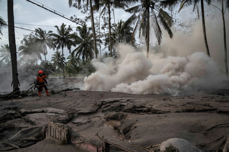 Indonesia volcano death toll rises to 13 » Capital News