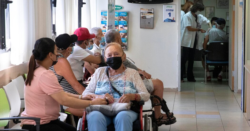 Israel May Give 4th Dose of Covid Shot, Despite Experts' Doubts