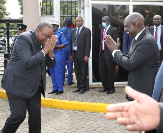 Uhuru's handshake with Kalonzo as he snubs Ruto highlights differences during Kibaki viewing » Capital News