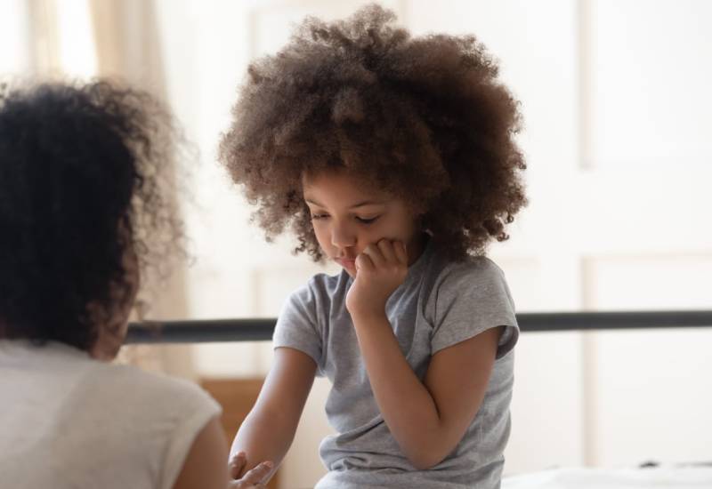 Does your child fear relatives and strangers? Eve woman