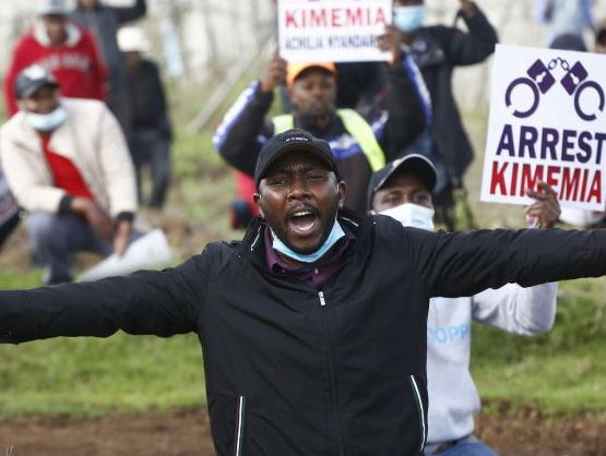 Chaos at Nyandarua County Assembly as Speaker Wahome is locked out