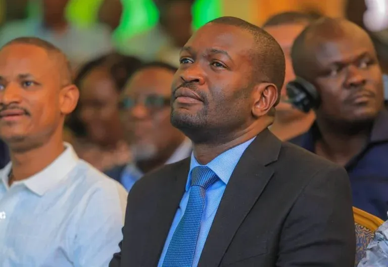 Senator Edwin Sifuna Praises Transport CS Davis Chirchir for Mastery of Dockets