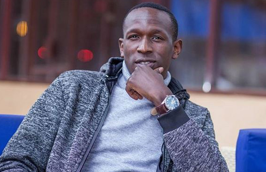 Mama’s Boy! Just See YY Comedian’s Special Treat For His Mother (videos)