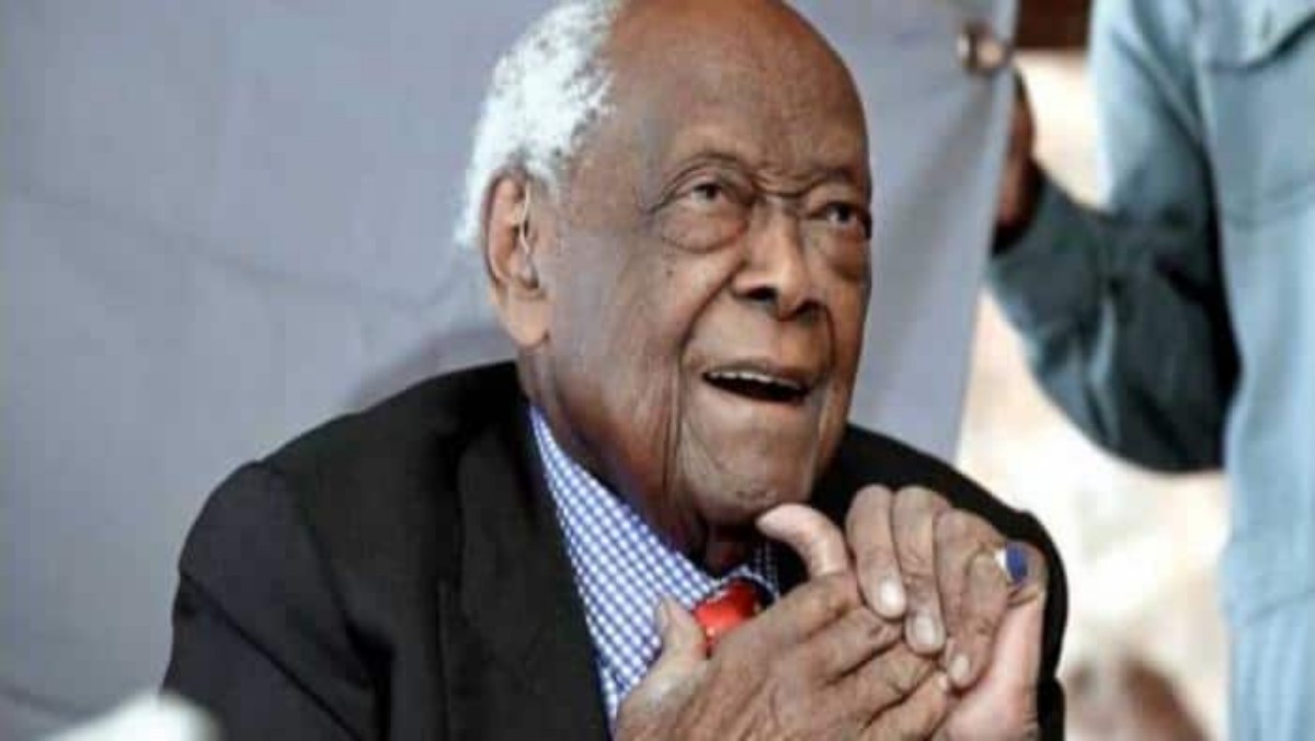 Charles Njonjo Says He’s Alive And Enjoying His Weekend at Home