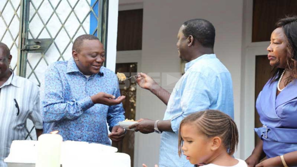Uhuru Introduces Raila in Mt Kenya For The First Time