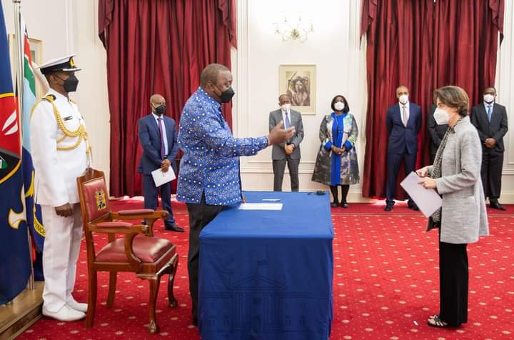 Uhuru Receives Credentials From Six New Envoys