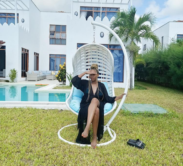 I'm Single!! Janet Mbugua flaunts her body in bikini at the beach ready to mingle