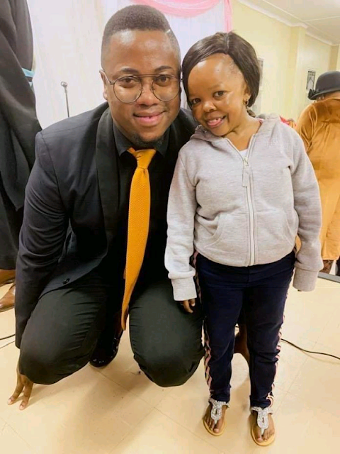 [PHOTOS] Man posts his dwarf wife breaks the Internet on Valentine's Day