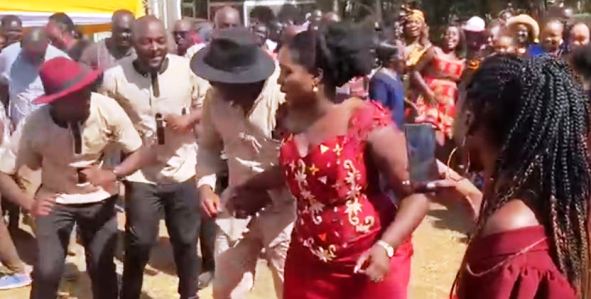 BBC’s Akisa Wandera Weds in Colorful Traditional Ceremony (Photos)