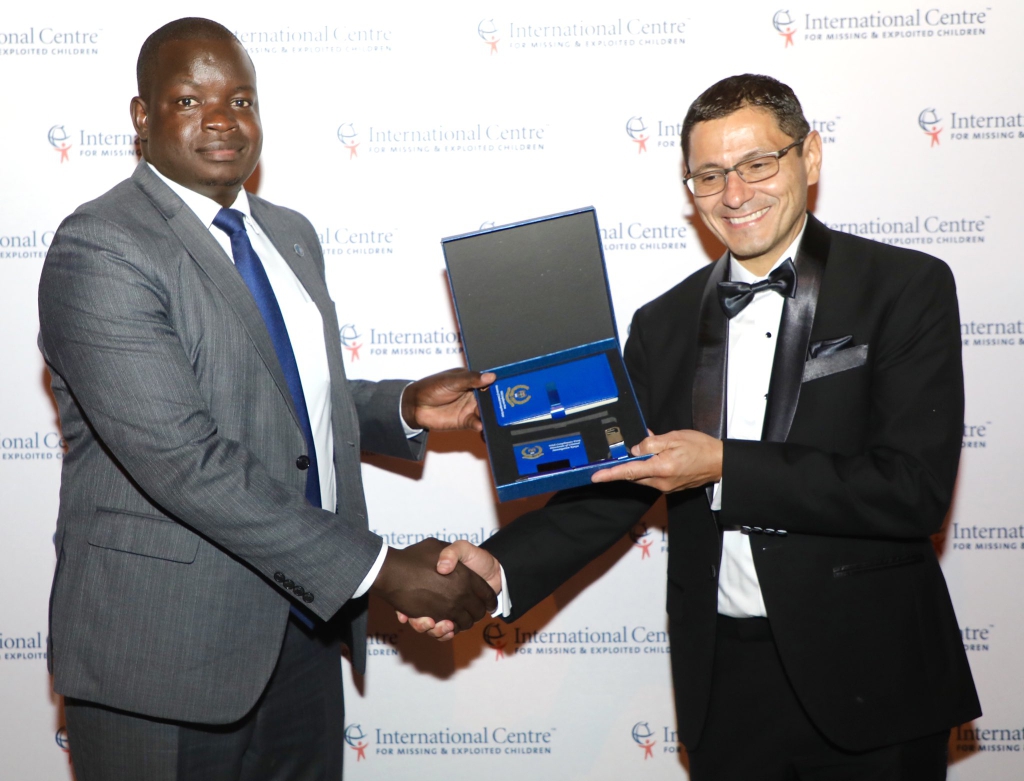 DCI Detective Receives Prestigious Award in New York