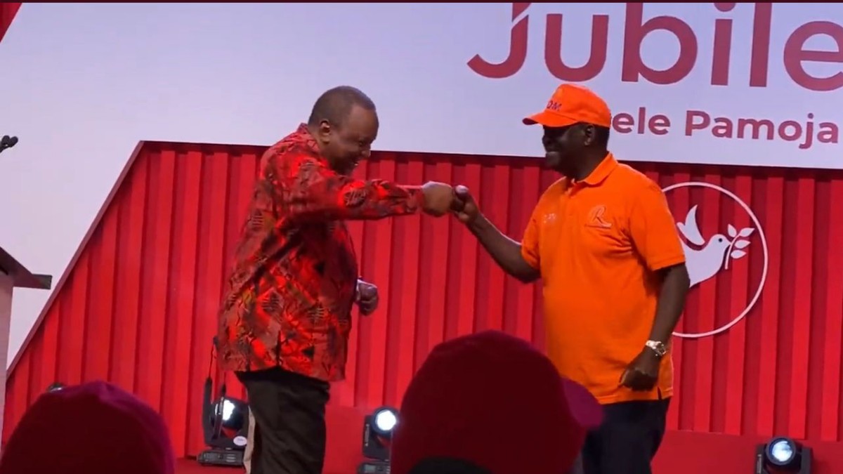 ‘Kimeumana’: Uhuru Orders Mt Kenya Jubilee Candidates to Make Raila Visible or Do The Dirty on Them